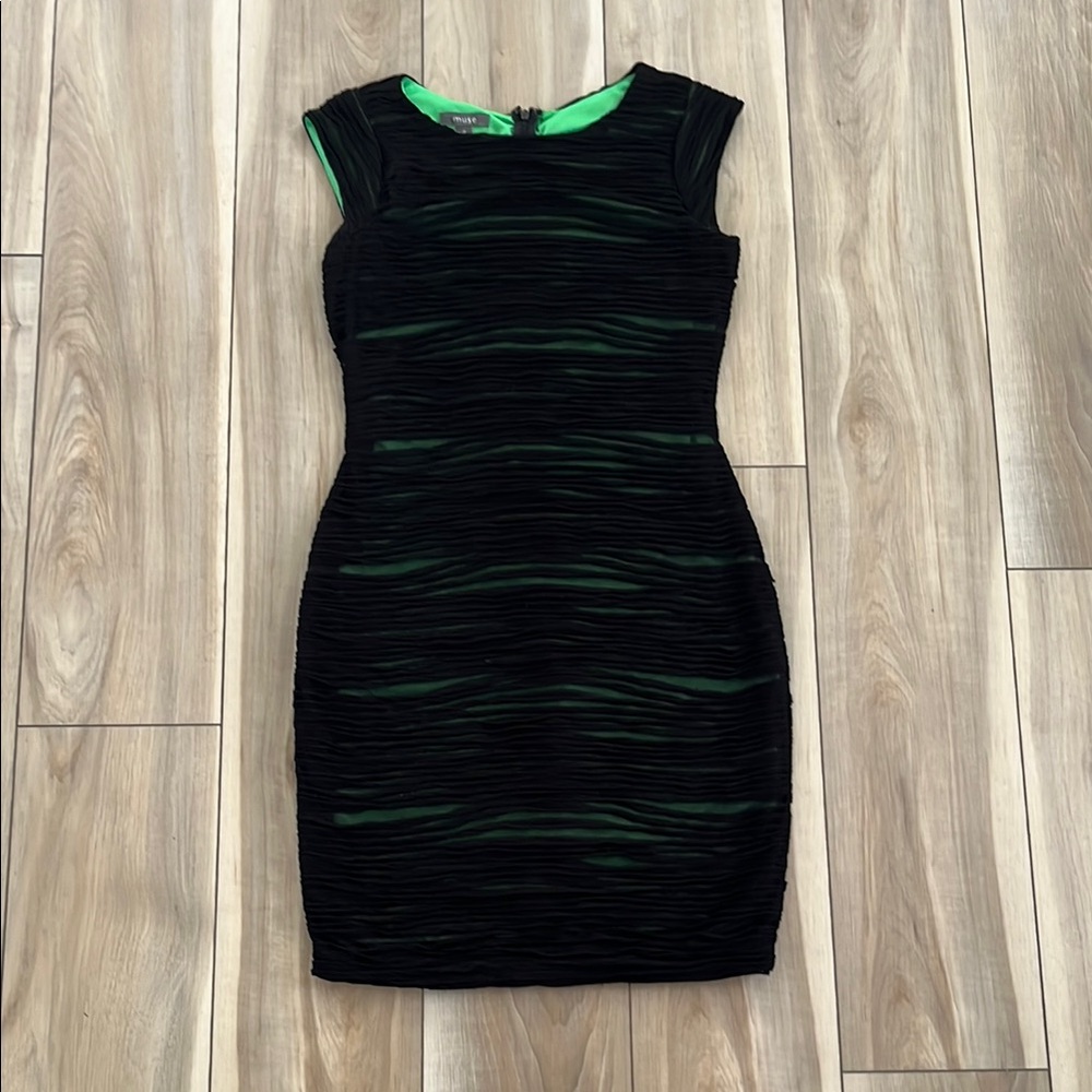 Muse Black and Green Sleeveless Bodycon Mini Dress